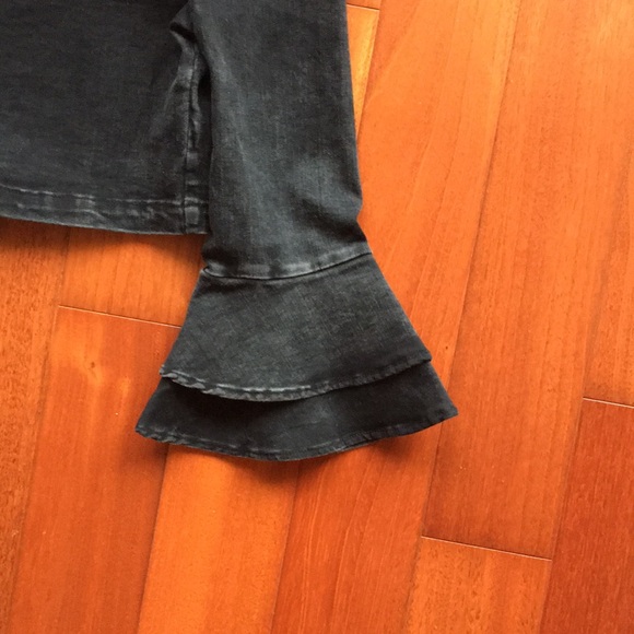 [zara] black denim crop bell sleeves top - Picture 6 of 7